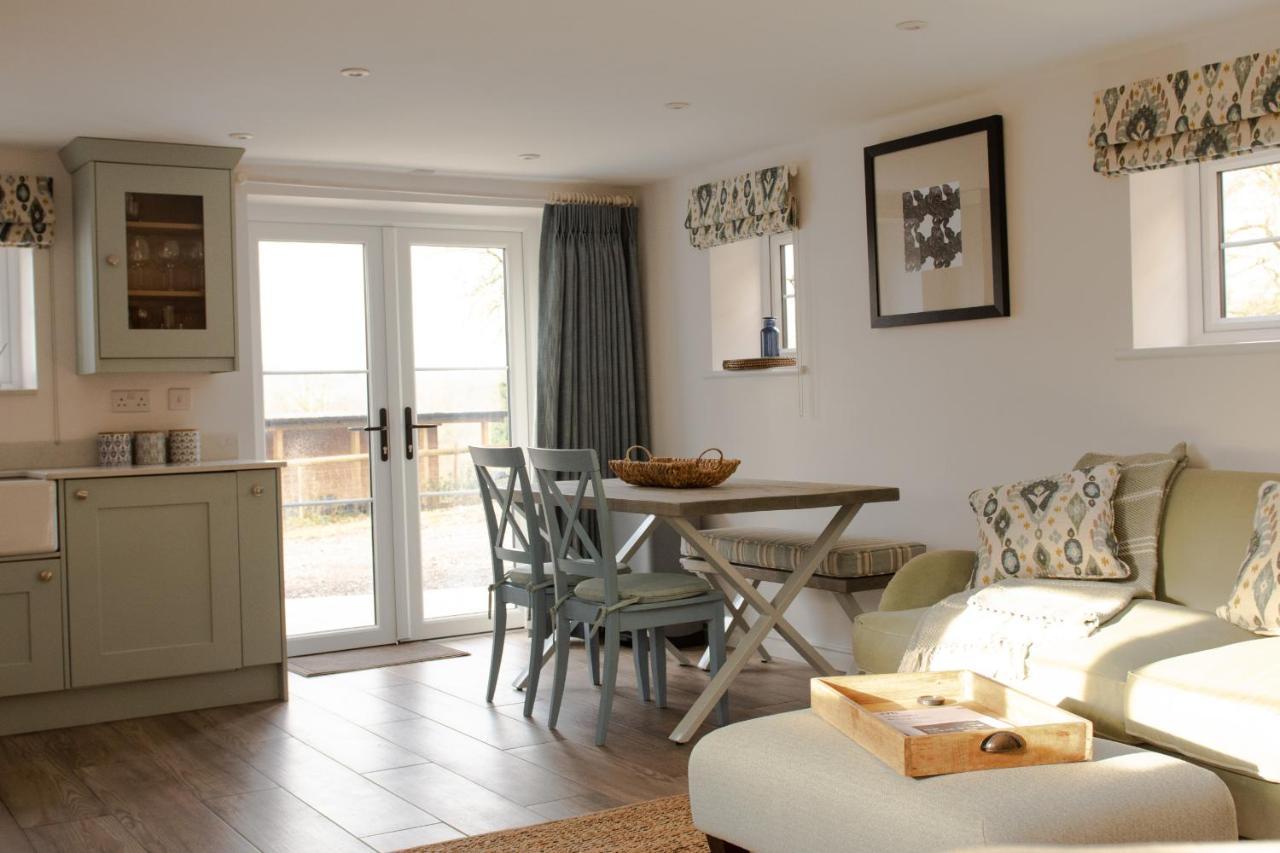 Finwood Green Farm Holiday Cottages-The Calf Shed And The Milk Parlour Henley-in-Arden 外观 照片