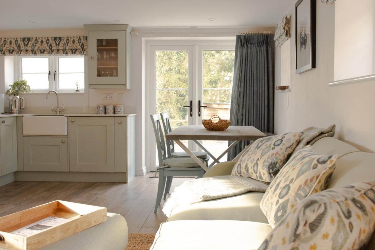 Finwood Green Farm Holiday Cottages-The Calf Shed And The Milk Parlour Henley-in-Arden 外观 照片