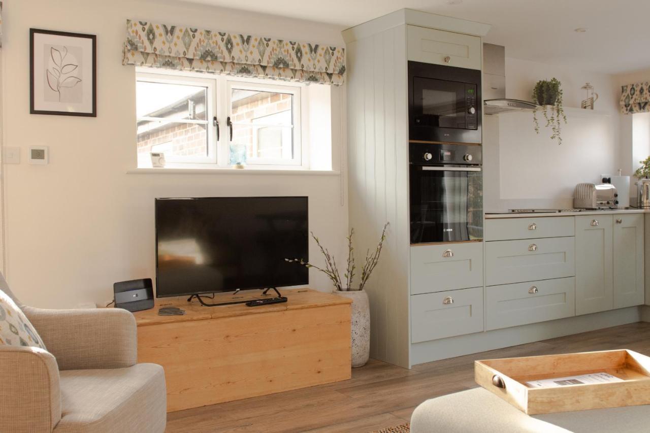 Finwood Green Farm Holiday Cottages-The Calf Shed And The Milk Parlour Henley-in-Arden 外观 照片